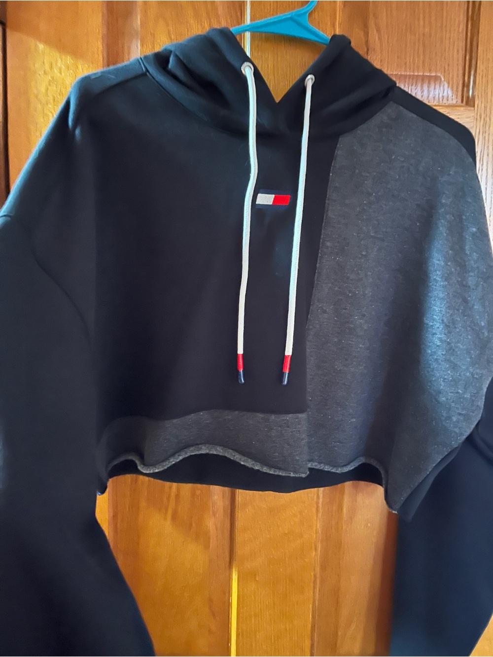 Tommy Hilfiger Black & Gray Cropped Hooded Sweatshirt